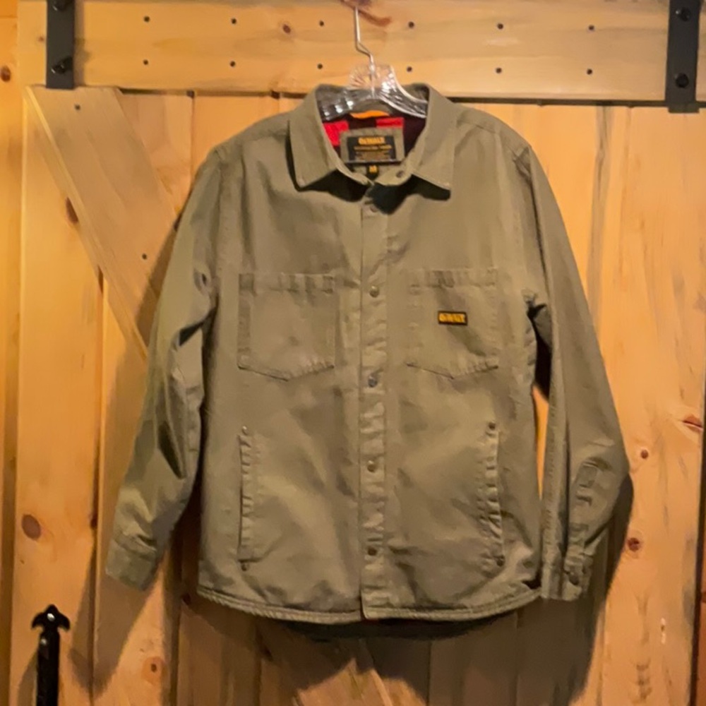 DeWalt Parkersburg Jacket Size Medium New W/out tags